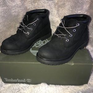 Nellie Chukka Black Timberlands